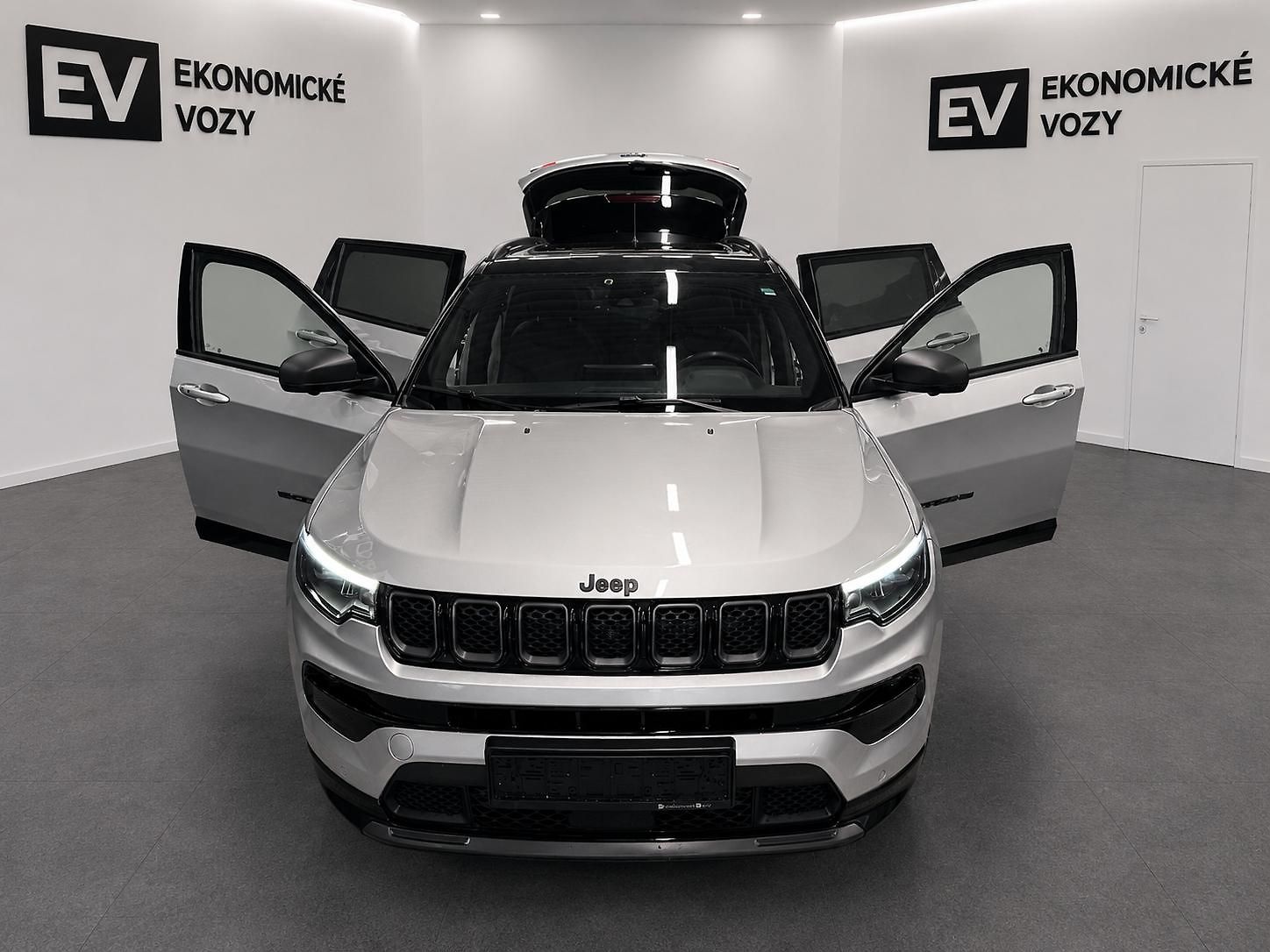Jeep Compass 1.3 T4 PHEV REZERVOVÁNO