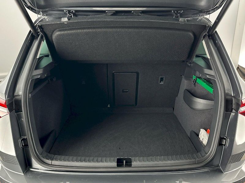 Škoda Karoq (2025) DSG 2.0TDI 110kW 4x4 Top Selec - fotka 27 z 31