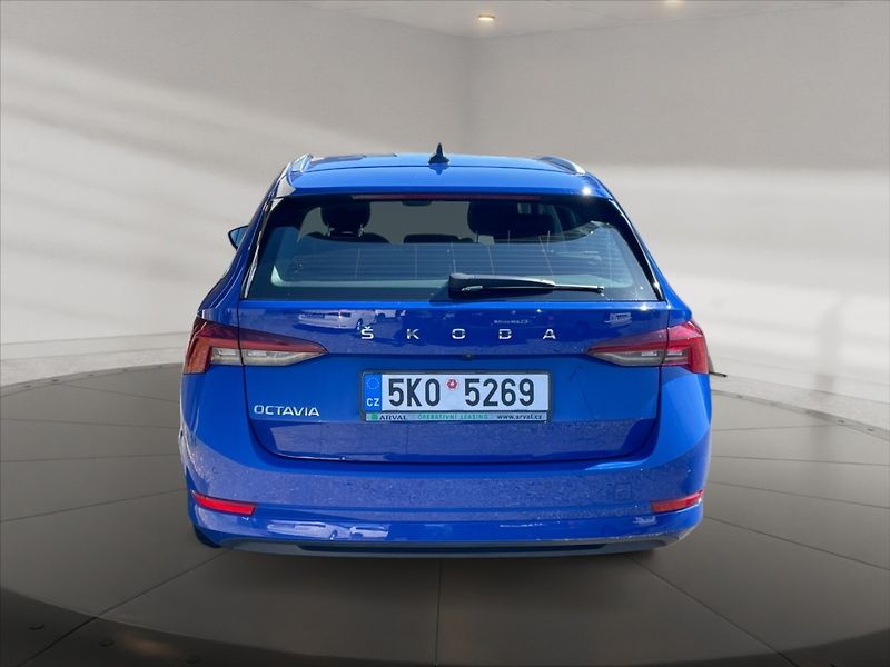 Škoda Octavia 2,0 TDI Style - fotka 5 z 11