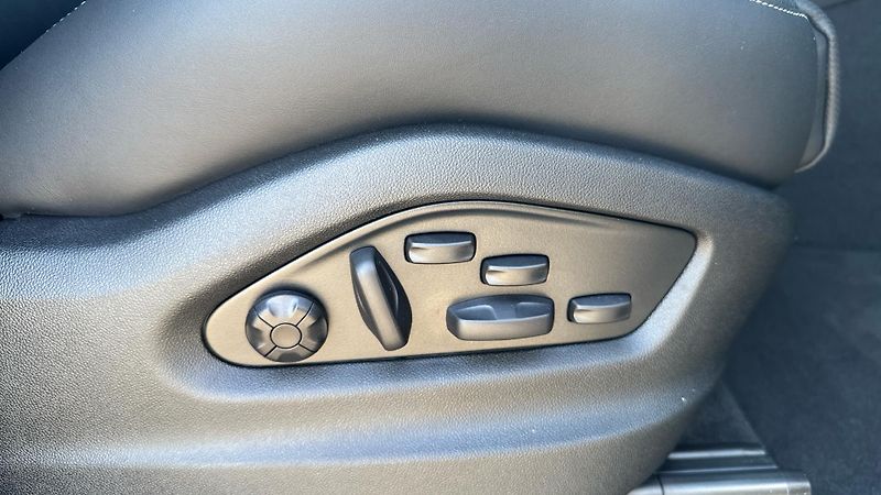 Porsche Cayenne S - fotka 28 z 30