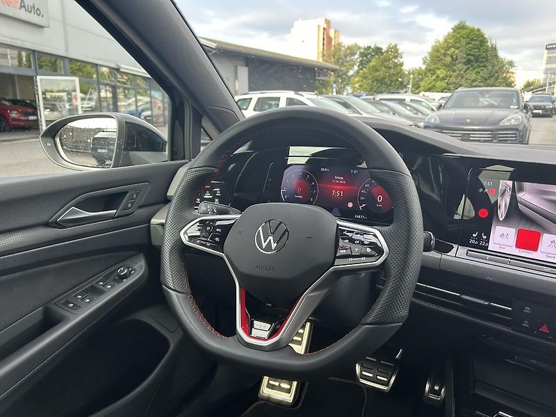Volkswagen Golf GTI 180 KW - fotka 16 z 24
