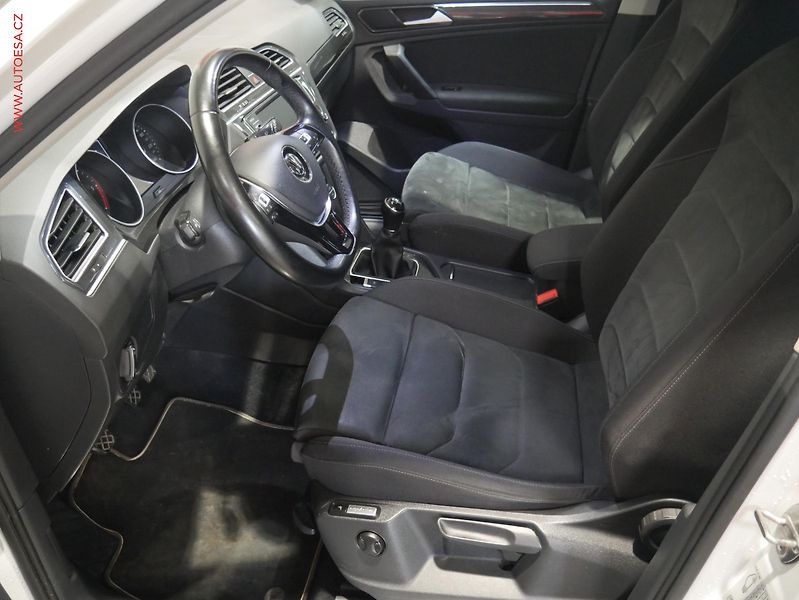 Volkswagen Tiguan (2017) 2.0TDi, ČR, Comfortline, LED - fotka 9 z 18