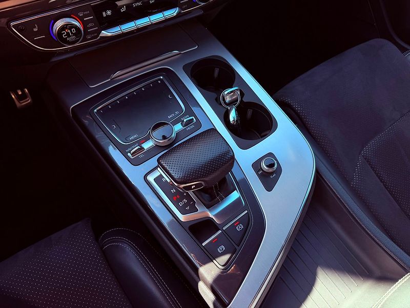 Audi Q7 3.0 TDi Quattro, ČR, 1.Maj, Se - fotka 30 z 34