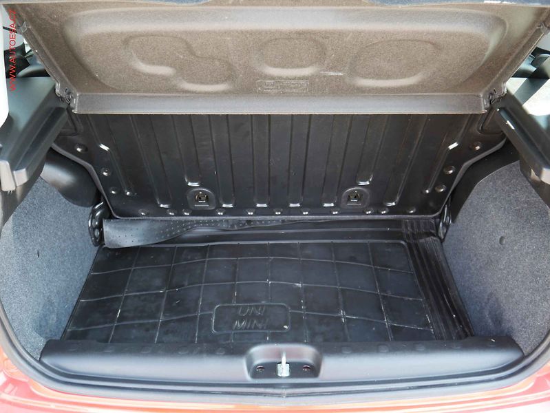 Fiat Panda (2017) 1.2i, ČR, AC - fotka 7 z 14