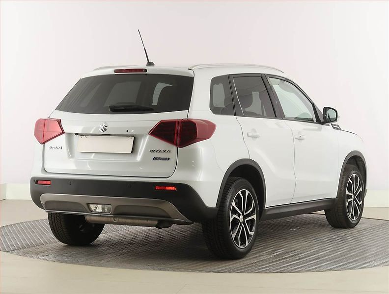 Suzuki Vitara (2021) 1.4 BoosterJet, digi klima - fotka 5 z 22