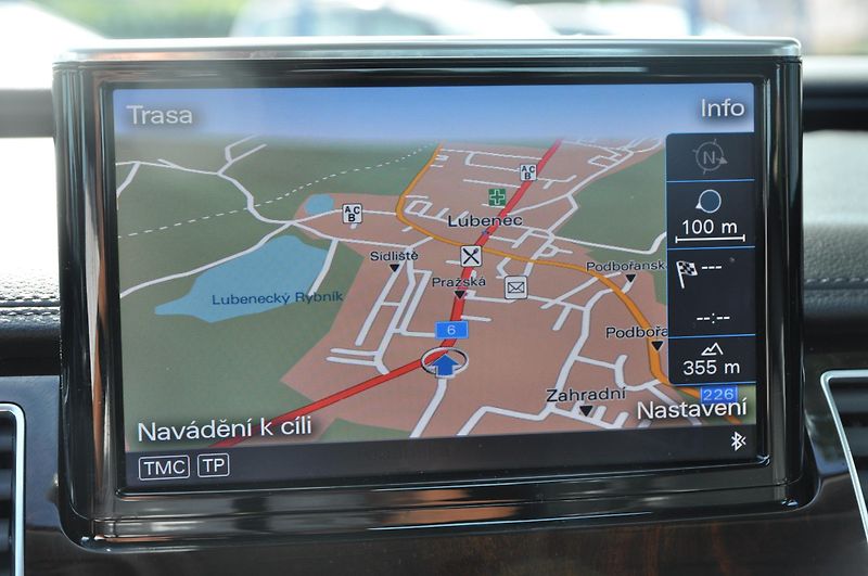 Audi A8 3.0TDi 193kW 4x4 - fotka 12 z 22