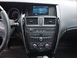 Renault Latitude (2012) Initiale 2.0 dCi, Automat - náhled 12