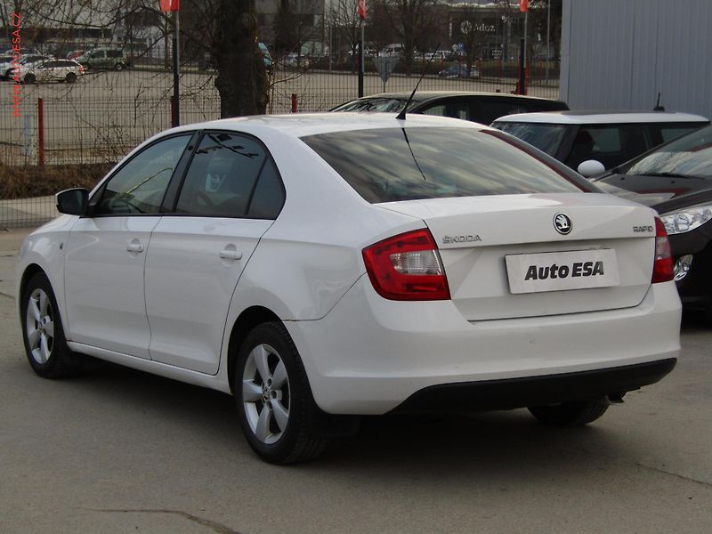 Škoda Rapid (2013) 1.2 TSI, ČR, Ambition - fotka 6 z 14