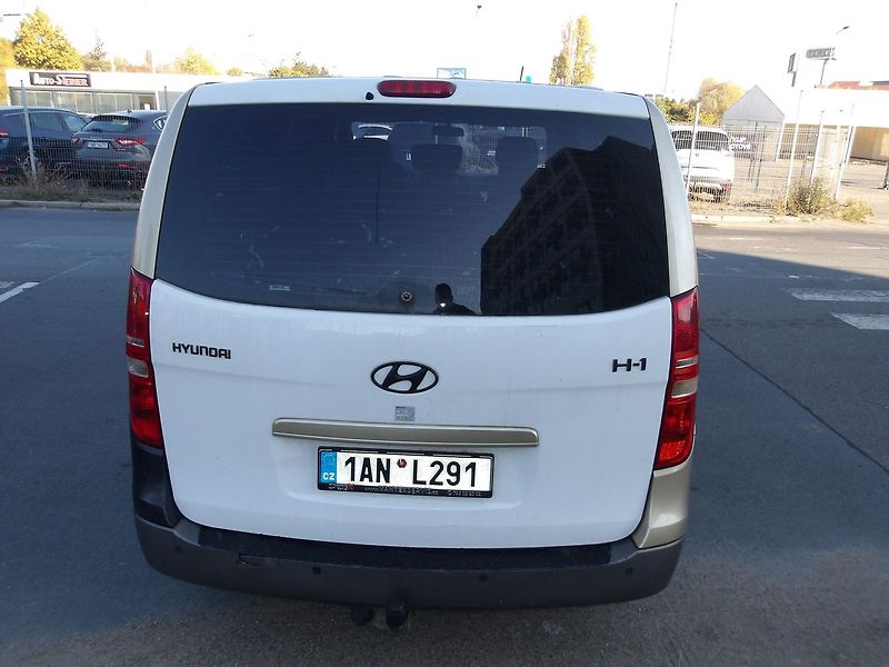 Hyundai H 1 2,5CRDi ČR 6 MÍST Po GO motoru - fotka 8 z 28