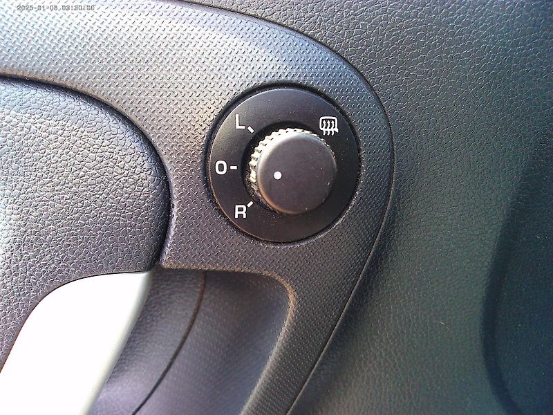Škoda Roomster (2010) 1.2HTP, 51kW, klima, tažné - fotka 15 z 28