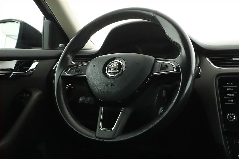 Škoda Octavia (2017) Laurin&Klement 2.0 TDI, Kůže - fotka 8 z 20