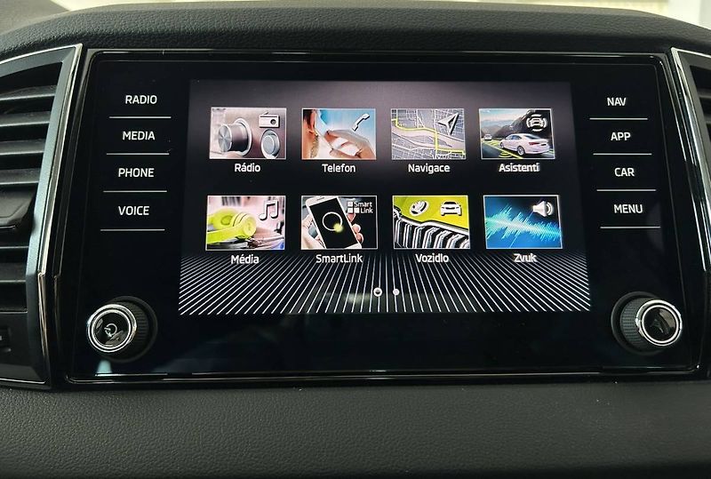 Škoda Karoq (2023) 1.5 TSI 110kW LED manuál - fotka 20 z 35