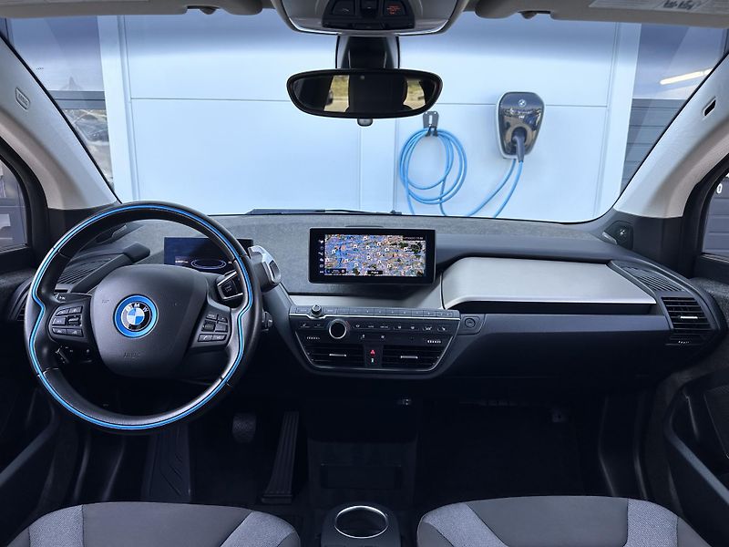 BMW i3 s 120Ah 135kw - fotka 6 z 24