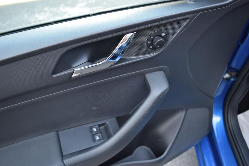 Škoda Rapid (2017) 1.2TSI 81kw AMBITION OPS AC - fotka 30 z 41