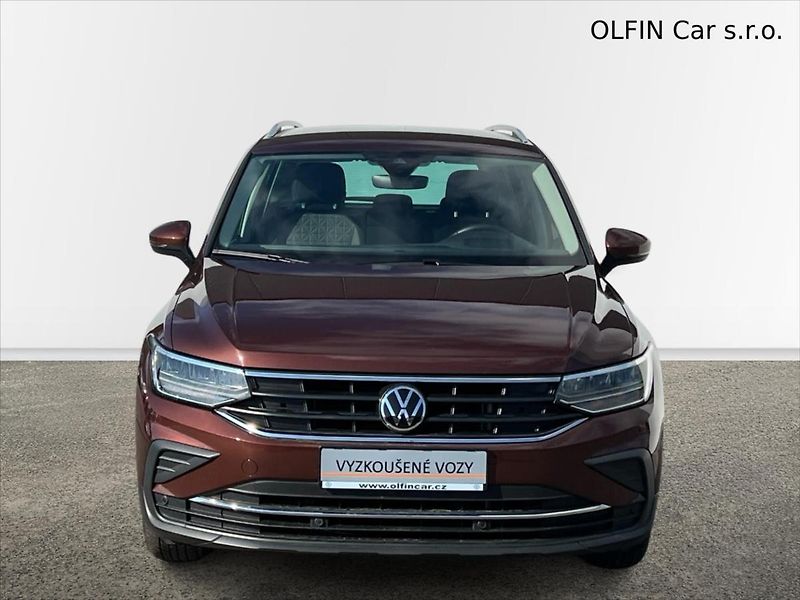 Volkswagen Tiguan 1,5 TSi 110 kW LIFE - fotka 4 z 27