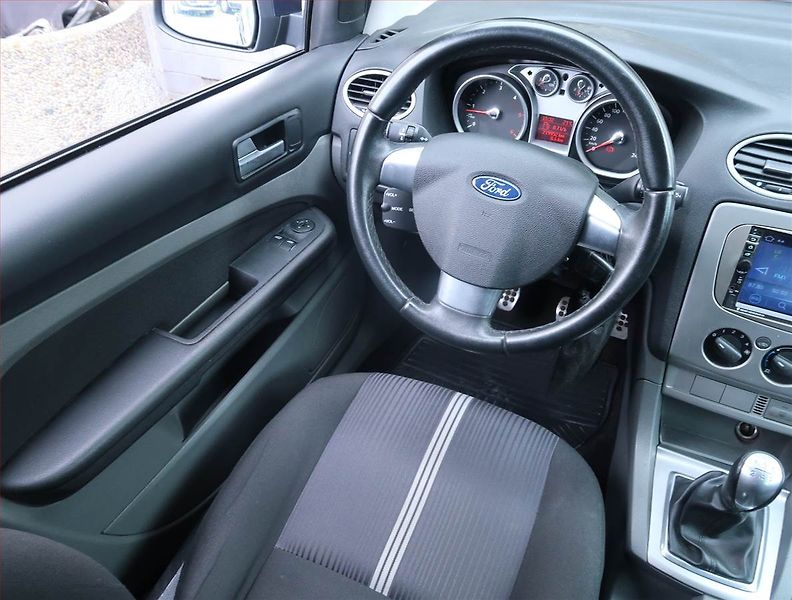 Ford Focus (2010) 1.6 TDCi, Eko.zaplacen - fotka 7 z 13