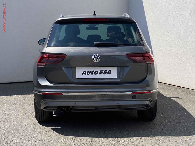 Volkswagen Tiguan (2016) 2.0 TDi, Highline, LED, navi - fotka 5 z 21