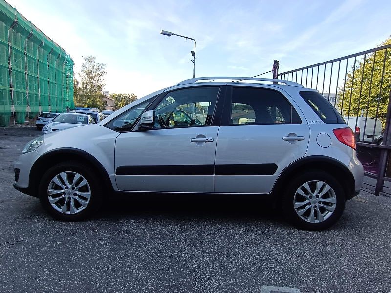 Suzuki SX4 1.6/88kW 4x4,Facelift,1majitel - fotka 4 z 31