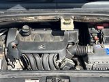 Citroën Grand C4 Picasso (2007) 1.8 i 16V Nová STK,7míst,Roz. - náhled 14