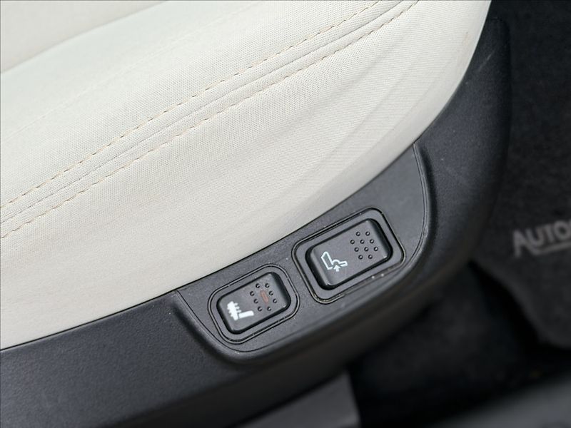 Fiat 500L i 77kW KLIMA - fotka 27 z 28