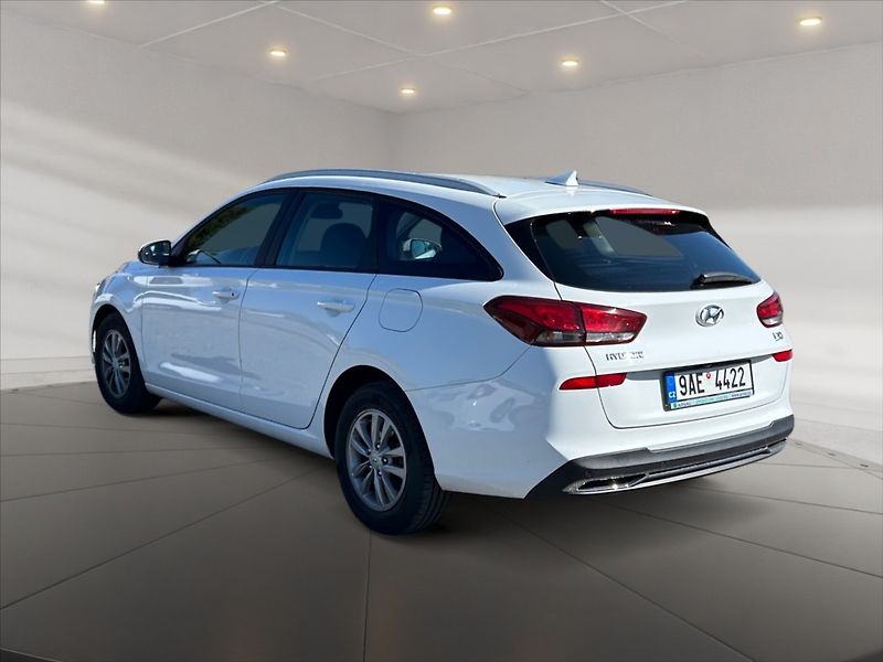 Hyundai i30 1,0 TGDI Comfort - fotka 4 z 11
