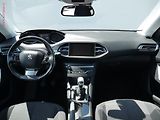 Peugeot 308 (2018) 1.2PT, 1.maj,ČR, Klima - náhled 8