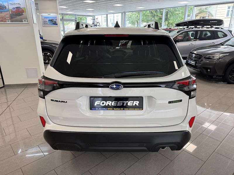 Subaru Forester Field Lineartronic - fotka 4 z 23