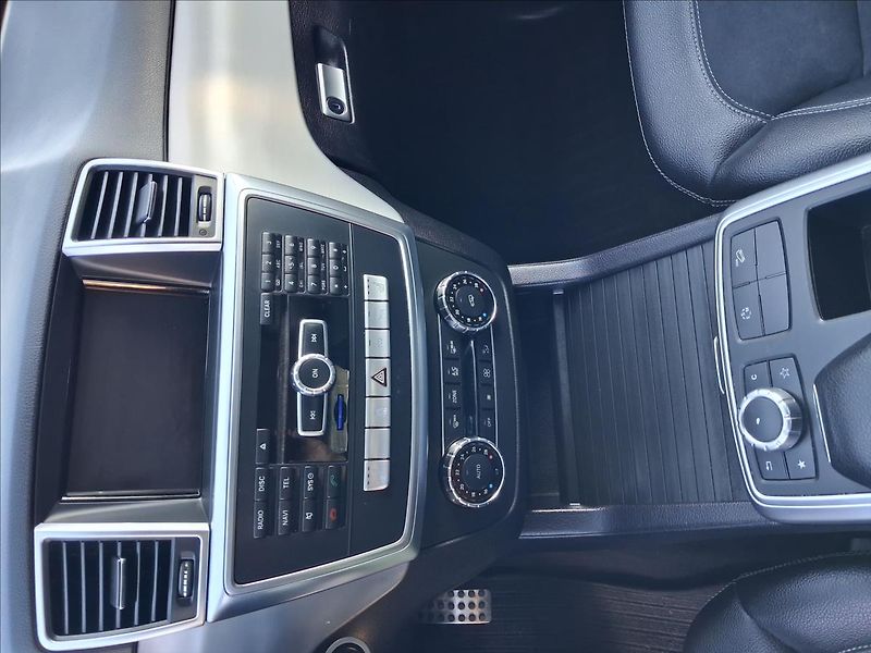 Mercedes-Benz Třídy M 2,1 ML 250,150kw - fotka 13 z 16