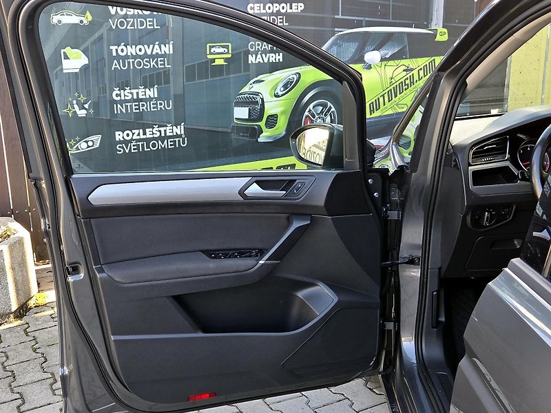 Volkswagen Touran 1,2TSi, 7míst, CEBIA   - fotka 42 z 44