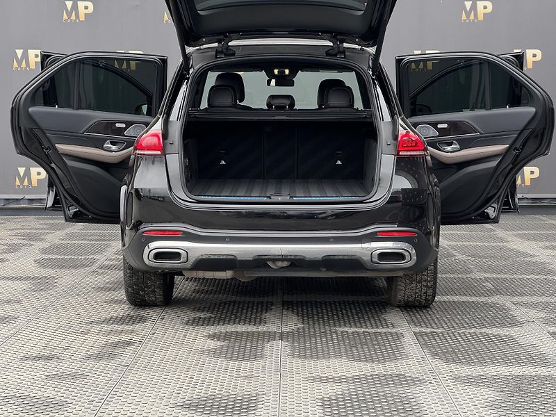 Mercedes-Benz GLE (2019) 400d 4M, AMG Line, 360°, DPH - fotka 11 z 47