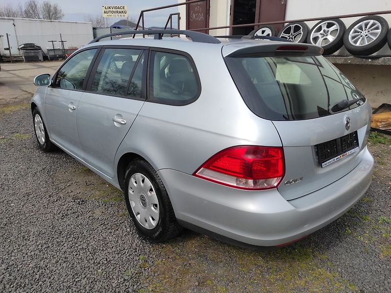 Volkswagen Golf 1.9 TDI Variant Trendline - fotka 3 z 26