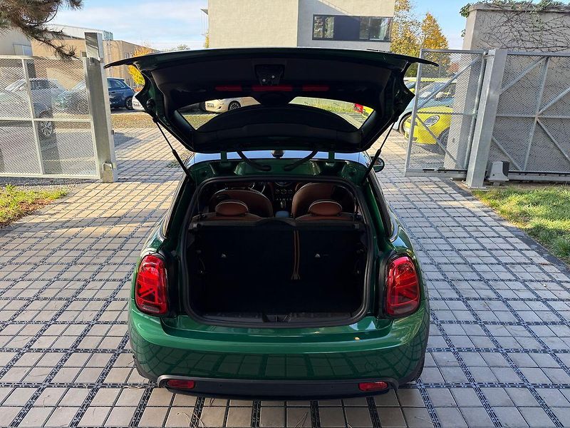 Mini Cooper SE 135kW H&K REZERVACE - fotka 31 z 35