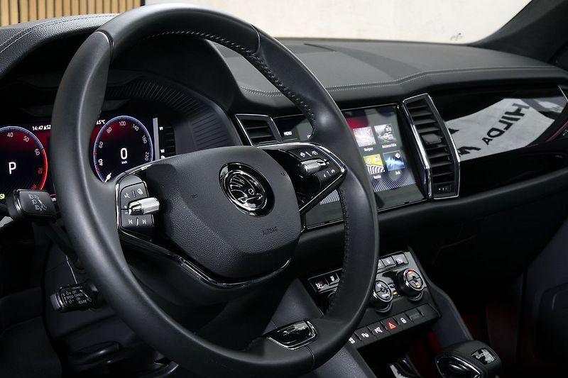Škoda Kodiaq 2.0TSI 140kW 4x4 DSG L&K 7míst - fotka 17 z 43