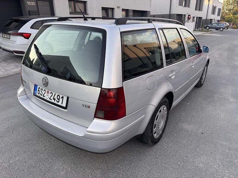 Volkswagen Golf IV 1.9TDI 81Kw Comfort - fotka 4 z 13
