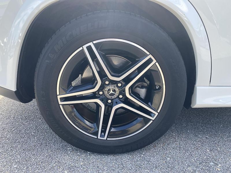 Mercedes-Benz GLE 350de 4M AMG  - fotka 15 z 25