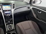 Hyundai i30 (2016) 1.6 CRDi, Automat, po STK - náhled 8