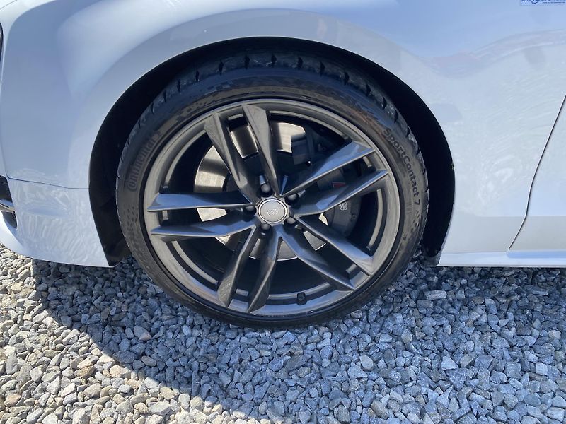 Audi A8 S8 4.0i V8 520PS CZ DPH EXTRA! - fotka 20 z 176