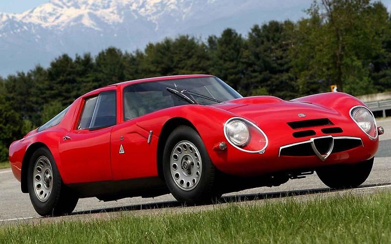 Maserati A6G je bezesporu jedním z nejhezčích aut na světě. To ale nezabránilo soukromým karosárnám, aby model A6G upravily k obrazu svému. Nejúspěšnější byl Zagato, který se na rozdíl od studií Allemano a Frua vydal závodním směrem.