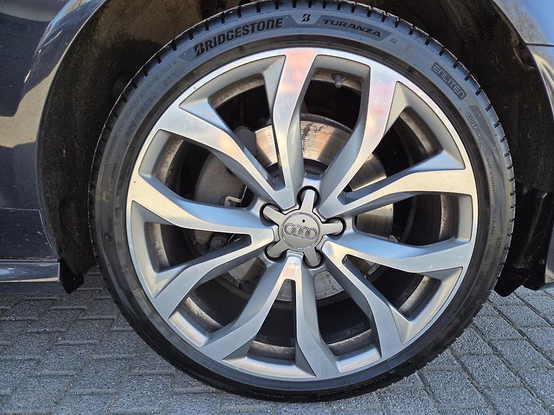 Audi A6 Avant 3,0TDi Quattro S-Line 2maj HUD - fotka 41 z 41