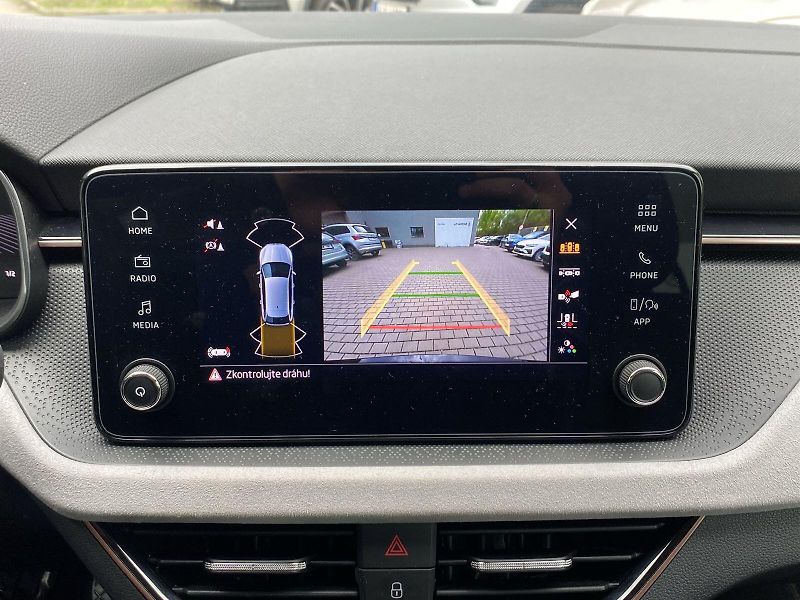 Škoda Scala (2025) 1.0 TSI Top Selection - fotka 13 z 35