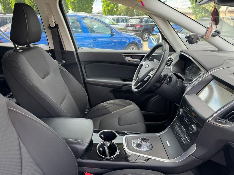 Ford S-MAX (2019) 4X4 2,0 TDCI 140KW TAŽNÉ DPH - fotka 34 z 41