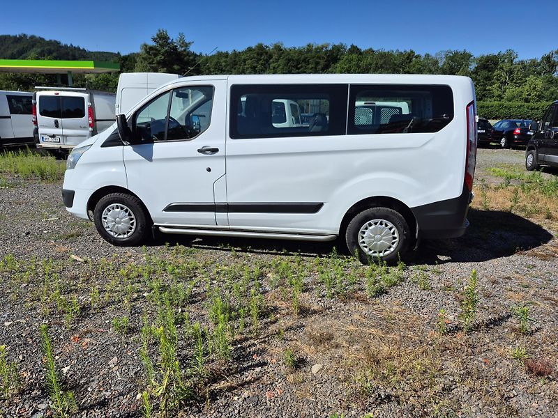 Ford Transit Custom (2014) 2.2 Tdci 9 míst  - fotka 8 z 22