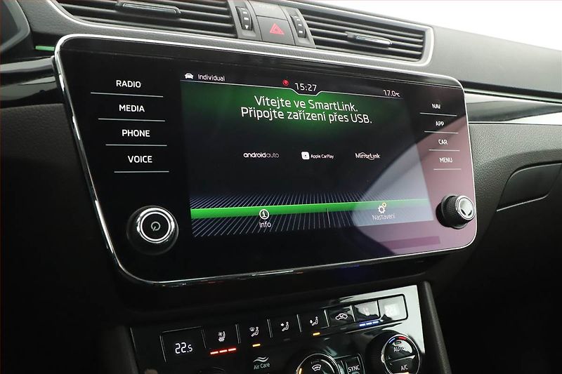 Škoda Superb (2018) Laurin&Klement 2.0 TDI - fotka 15 z 29
