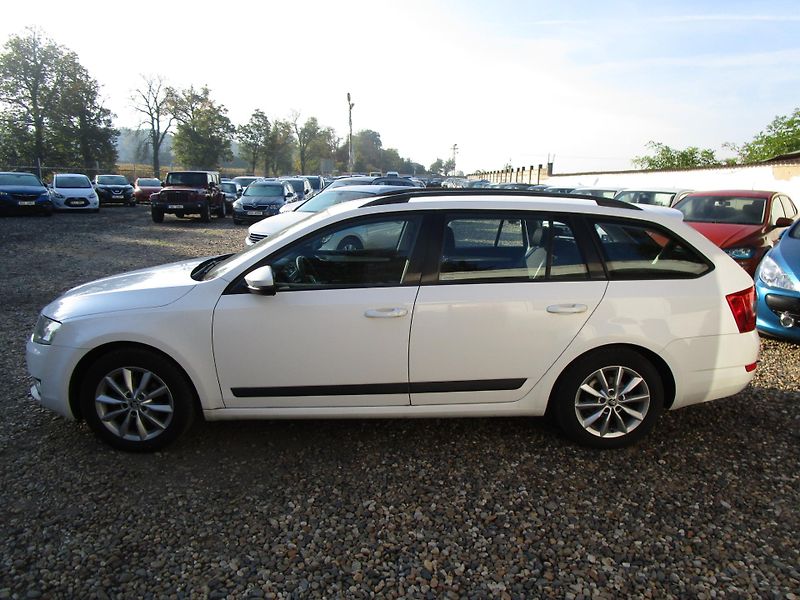 Škoda Octavia 1,6TDI-81KW-KOUPENA v ČR+STK - fotka 3 z 15