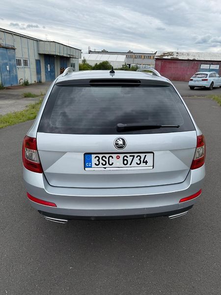 Škoda Octavia (2014) Škoda Octavia, 2.0 TDI Style - fotka 2 z 19