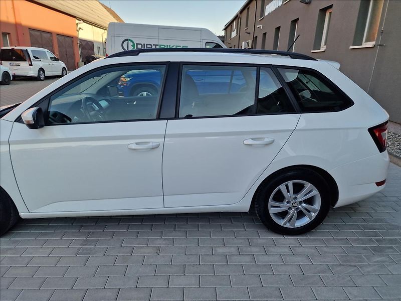 Škoda Fabia 1.0 TSI Ambition,ČR,1.Majitel - fotka 44 z 50