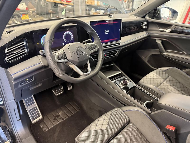 Volkswagen Tiguan 1.5 TSI eHybrid 110 kW R-line - fotka 11 z 20