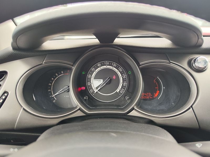 Citroën C3 1.2 PureTech/60kW Feel Edition - fotka 13 z 25