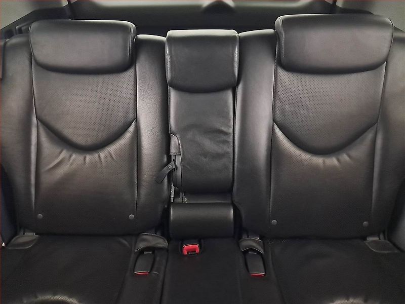 Toyota RAV4 (2012) 2.2 D-CAT, 4X4, Automat, ČR - fotka 10 z 19
