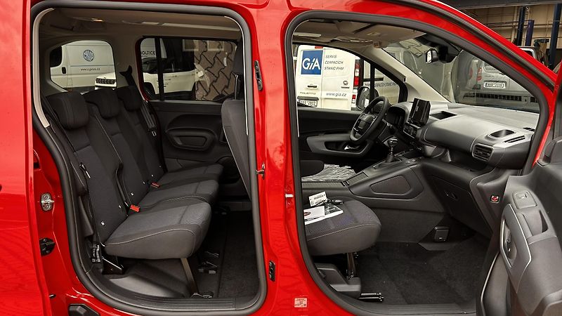 Fiat Qubo L 1.5HDI 130k Rodina  - fotka 8 z 13